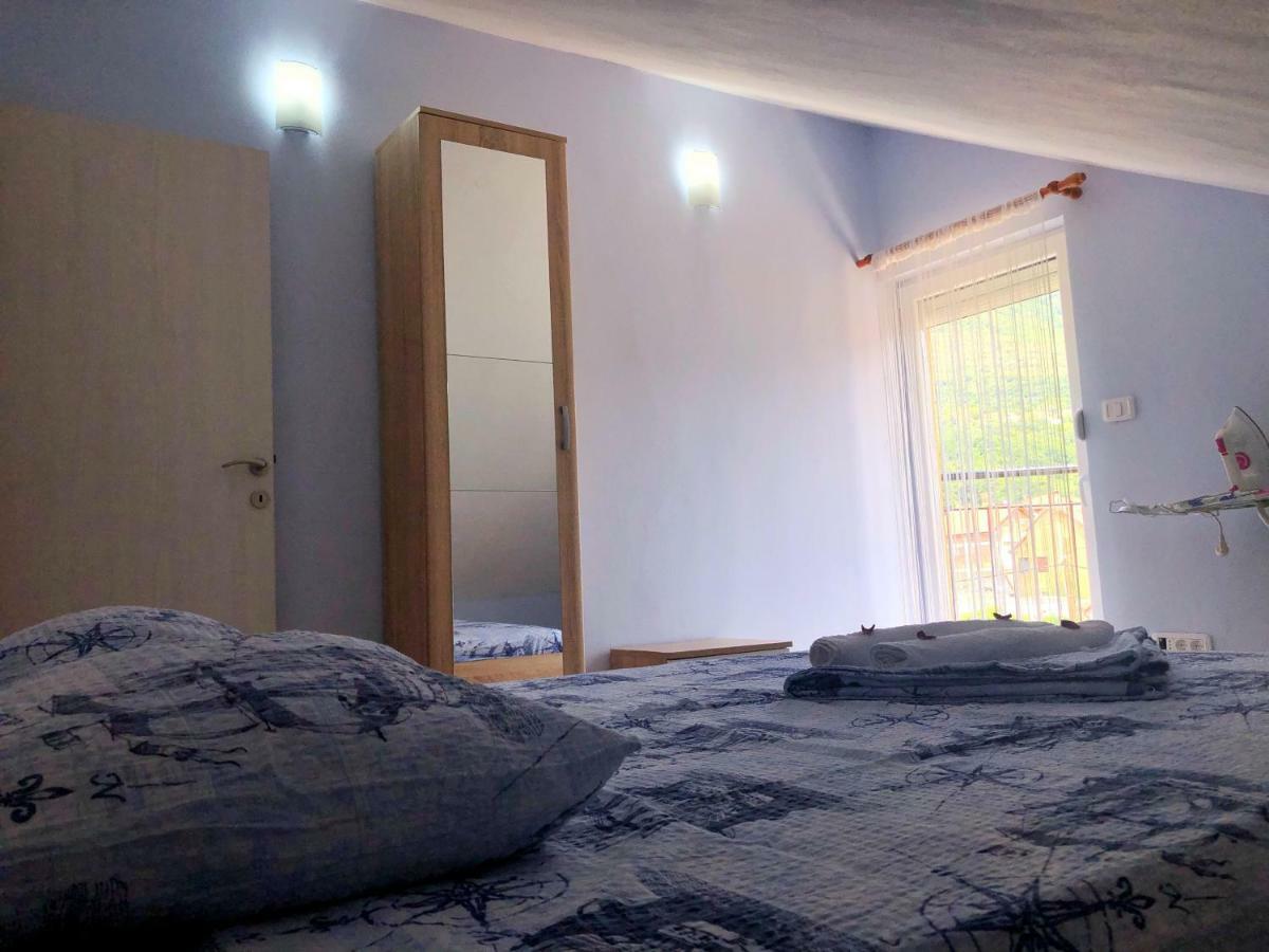 Apartments Simic Kamenari Exterior foto